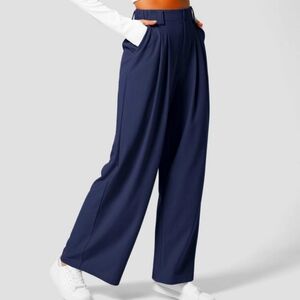 NWT HALARA waffle knit pants. Medium petite